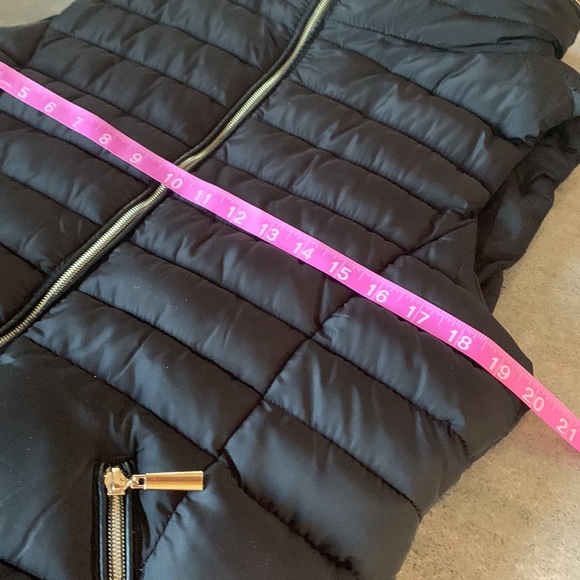 Women’s YMI Black Puffer Vest with Fleece Lining Size L - Picture 10 of 13